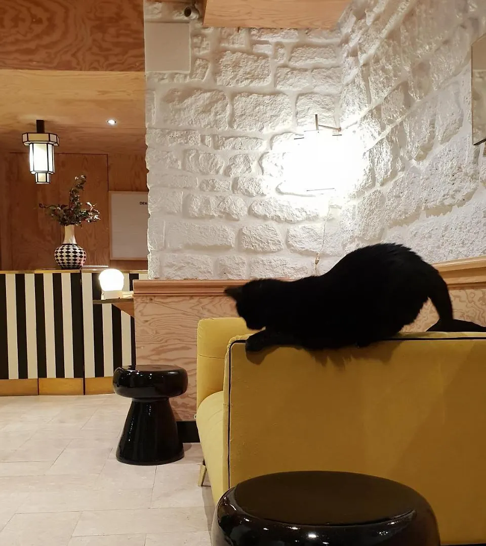 Hotel Denfert-Montparnasse